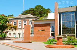 耶鲁书院制：真的只是宿舍吗？学姐带你揭秘
