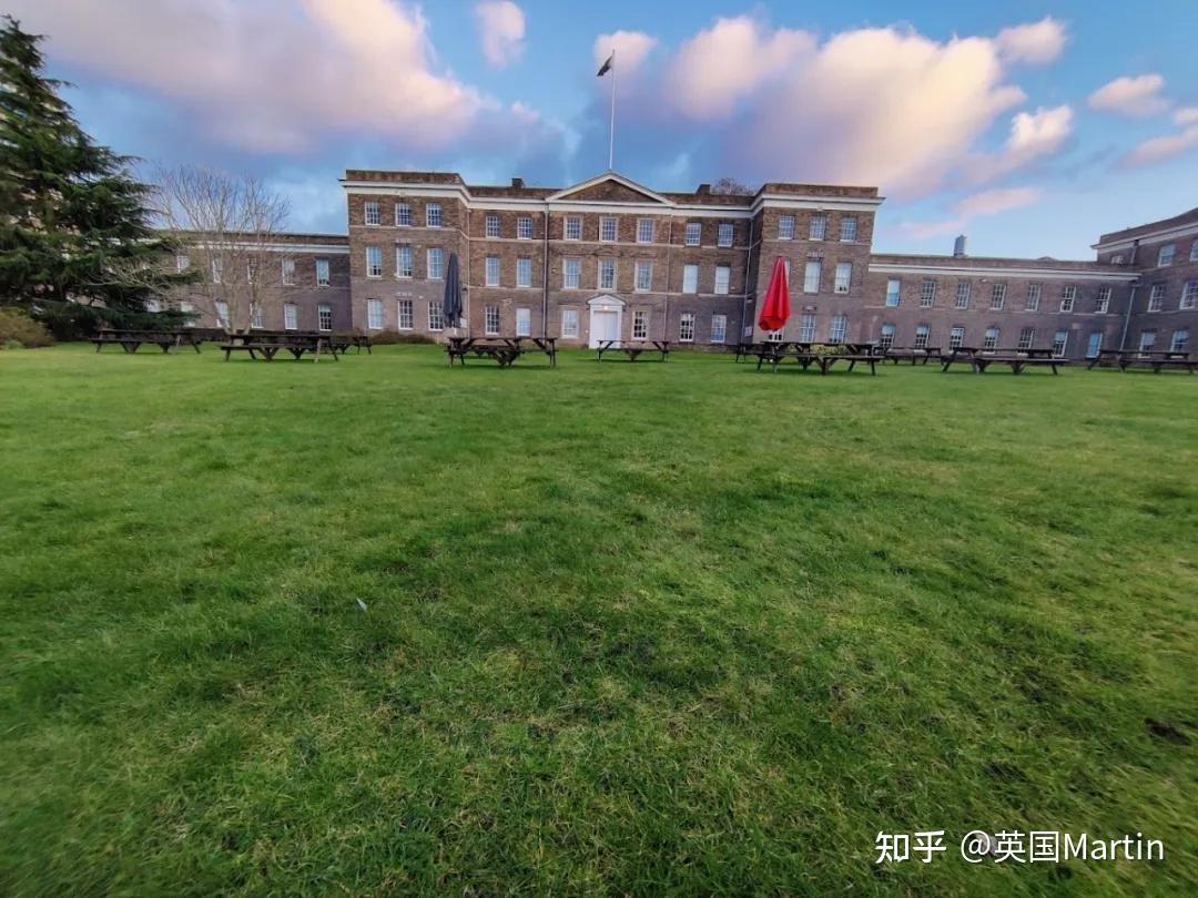 2026去英国留学的就剩这两种模式